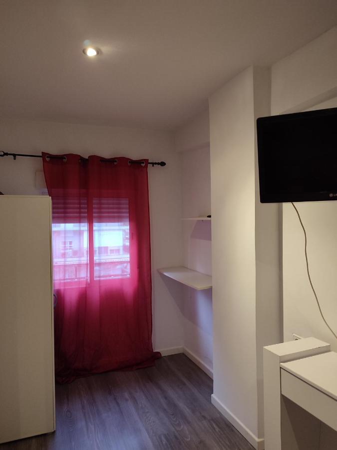 Avenue Rooms Valenza Esterno foto