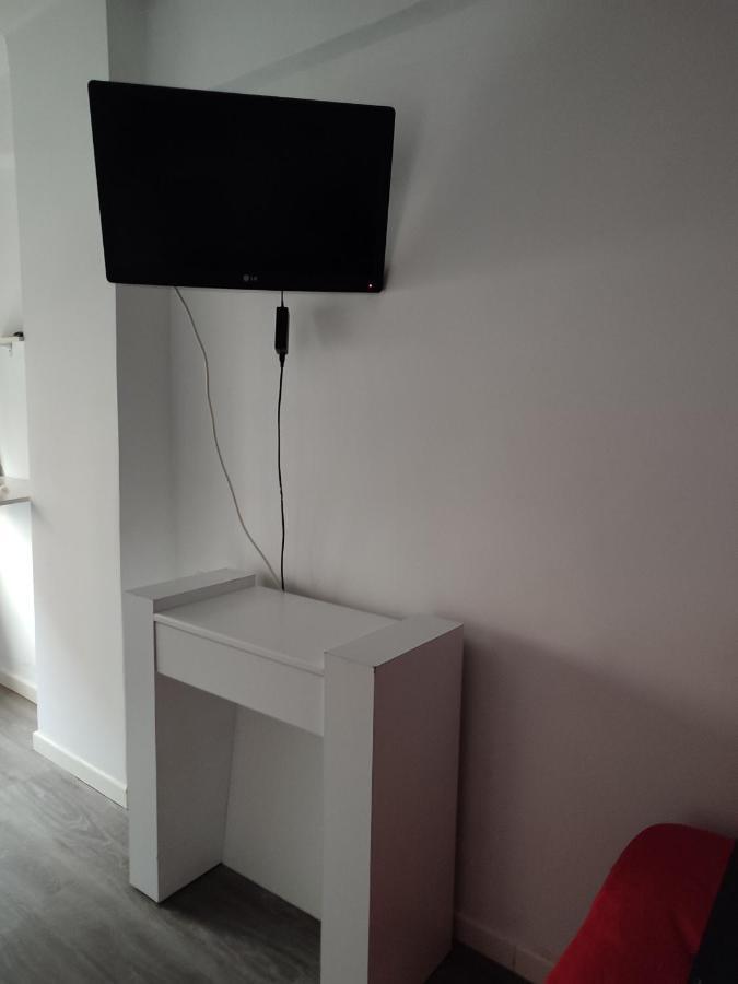 Avenue Rooms Valenza Esterno foto